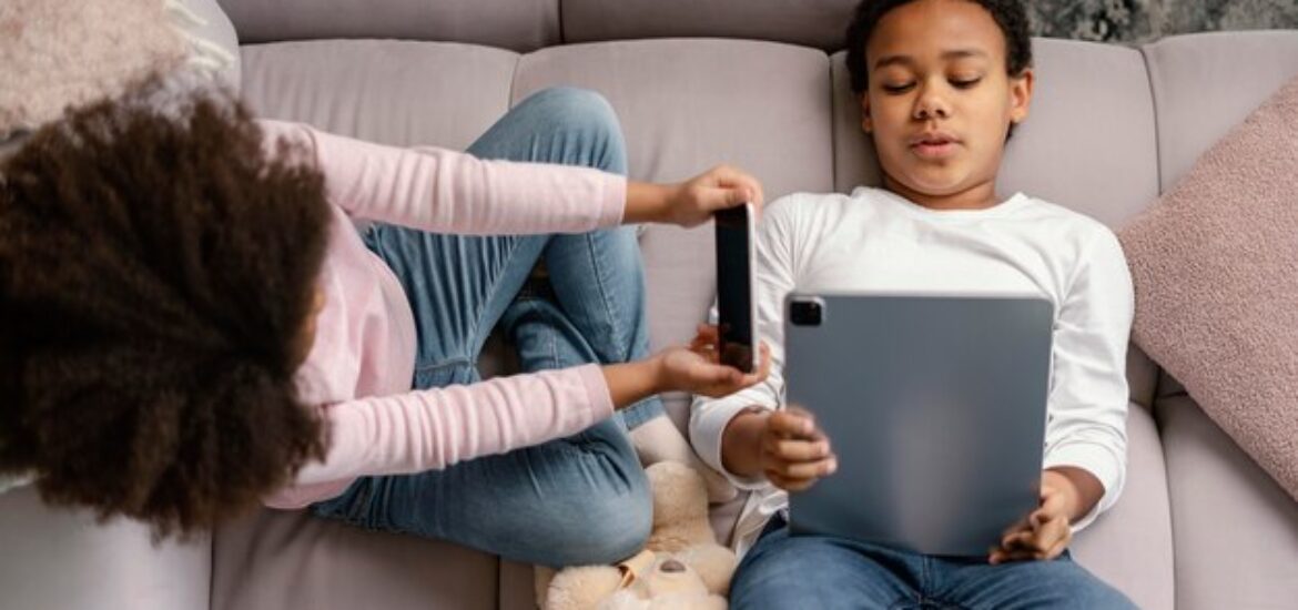 Balancing-Screen-Time-with-Faith-and-Fun